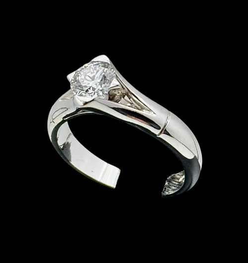 anello solitario con diamante